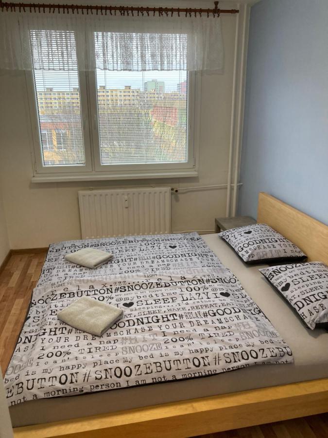 Byt 2-Kk V Moste, Blizko Aquadrom A Benedikt Extérieur photo